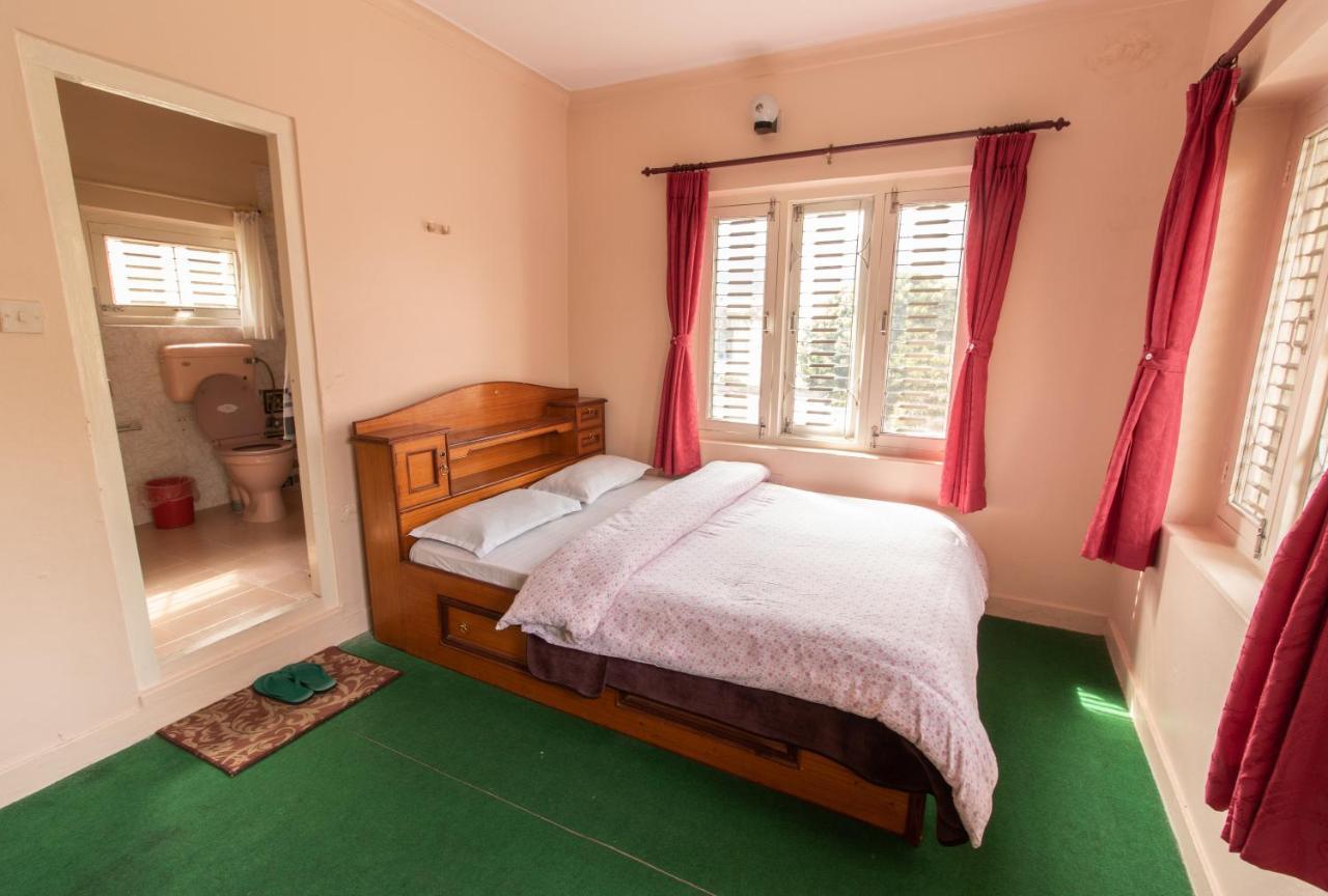 New Tourist Guest House Pokhara Luaran gambar